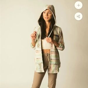 Kavu Saratoga Woodland Chic Hoodie NWT in Medium